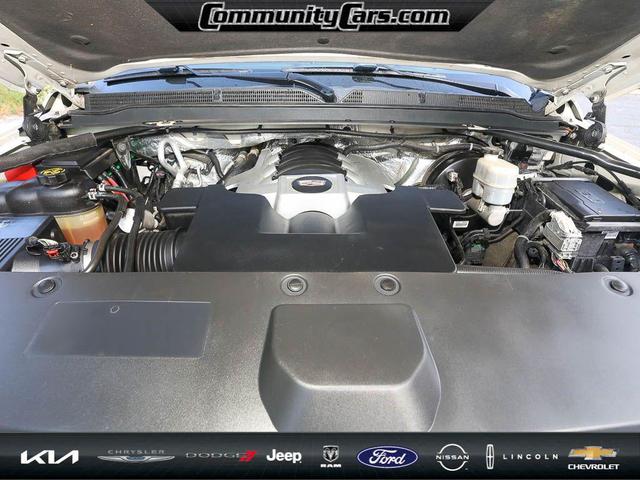Photo of 2015 White Diamond Tricoat Cadillac Escalade