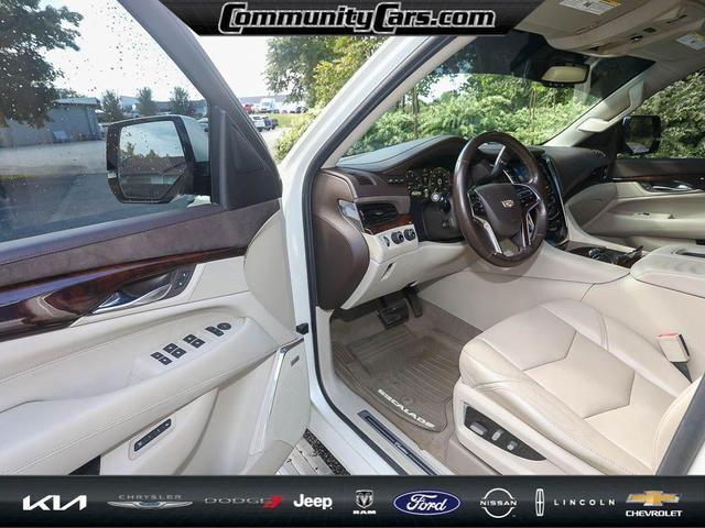 Photo of 2015 White Diamond Tricoat Cadillac Escalade