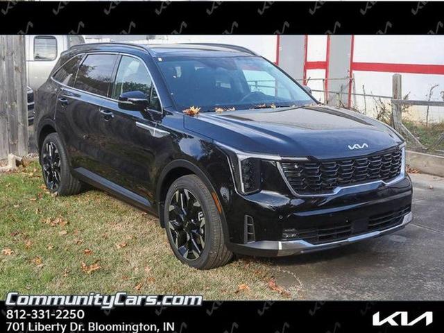 Photo of 2025 Ebony Black Kia Sorento