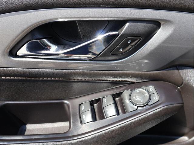 Photo of 2020 Silver Ice Metallic Chevrolet Traverse