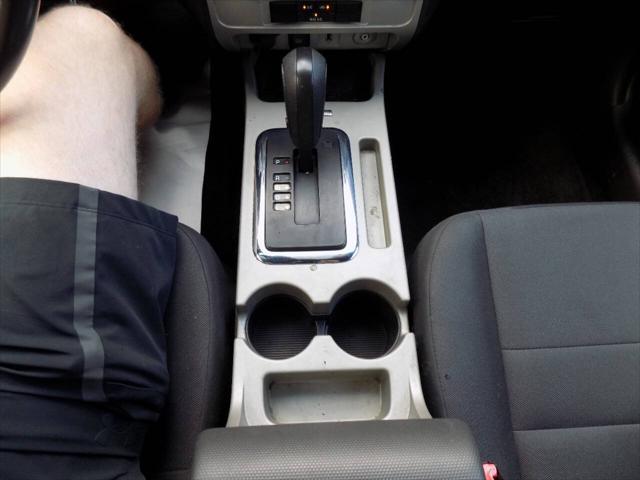 Photo of 2011 Blue Ford Escape