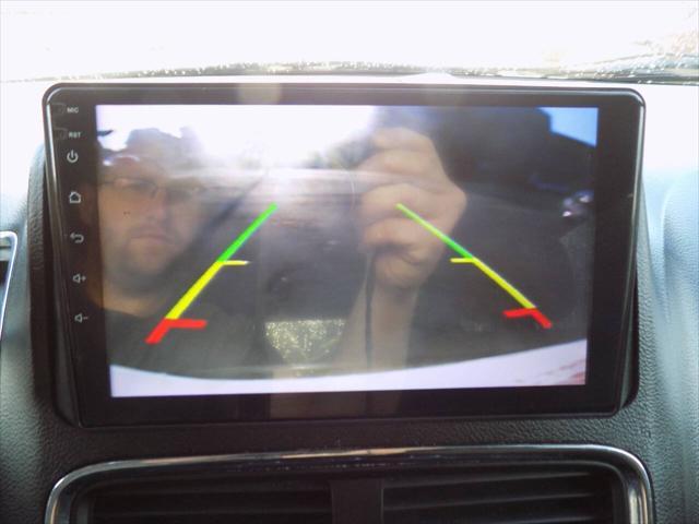 Photo of 2018 White Knuckle Clearcoat Dodge Grand Caravan
