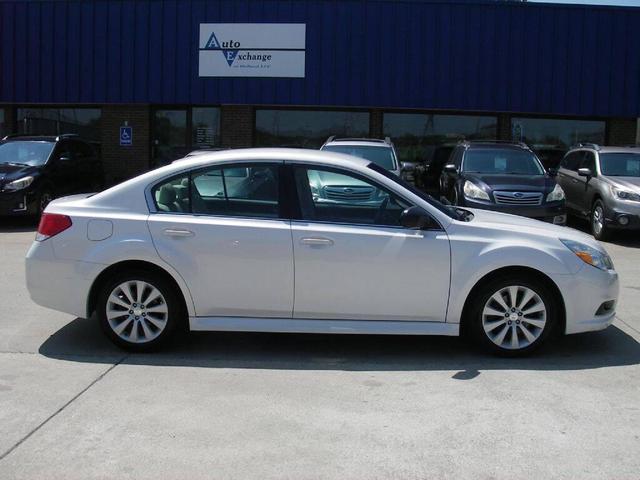 Photo of 2012 White Subaru Legacy