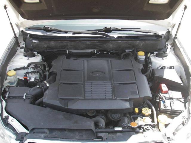 Photo of 2012 White Subaru Legacy
