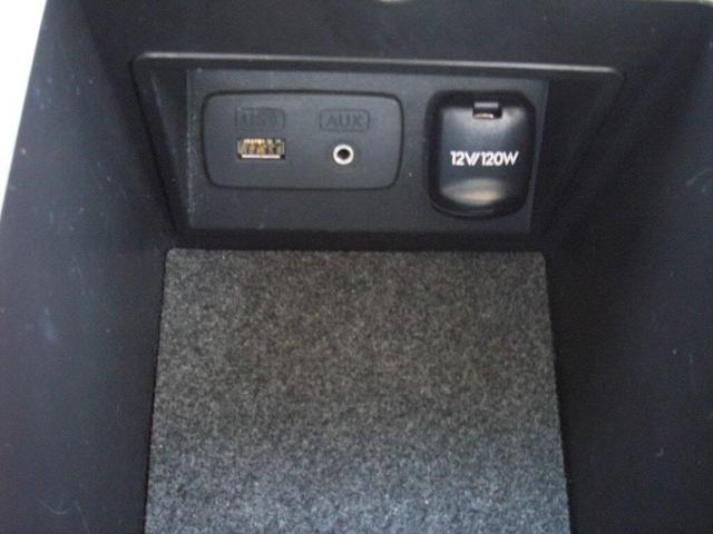 Photo of 2012 White Subaru Legacy
