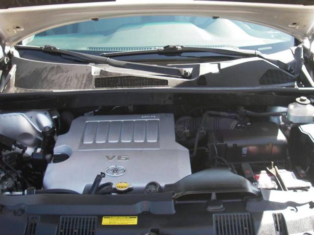 Photo of 2011 Silver Toyota Highlander