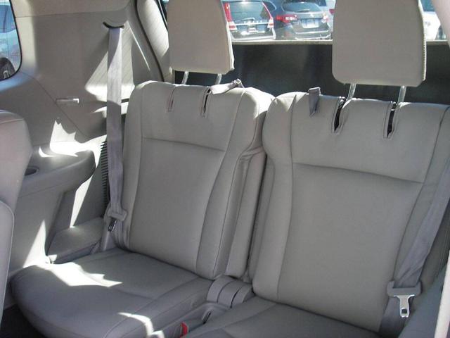 Photo of 2011 Silver Toyota Highlander
