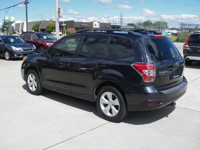 Photo of 2016 Dark Gray Metallic Subaru Forester