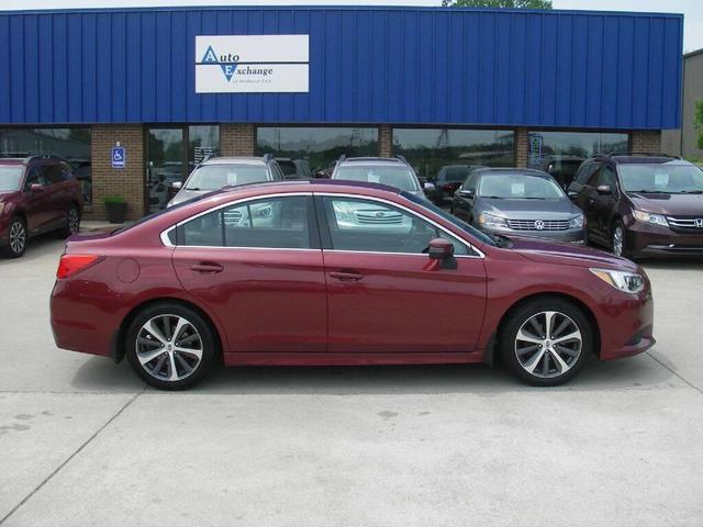 Photo of 2015 Venetian Red Pearl Subaru Legacy