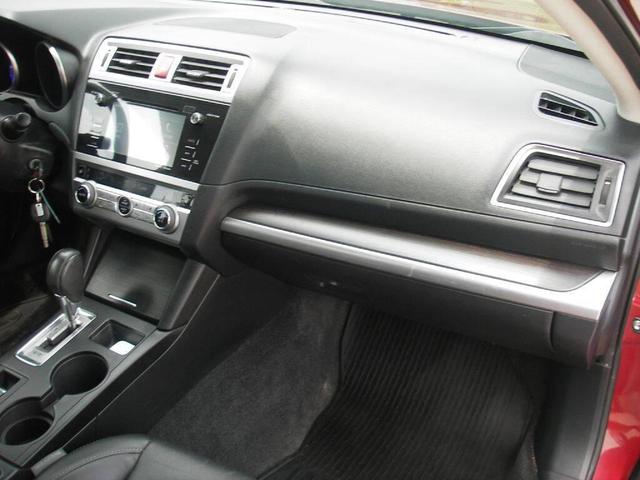 Photo of 2015 Venetian Red Pearl Subaru Legacy