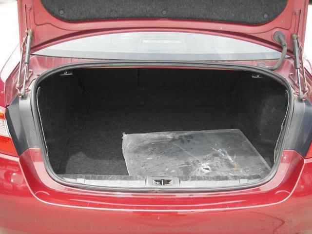 Photo of 2015 Venetian Red Pearl Subaru Legacy