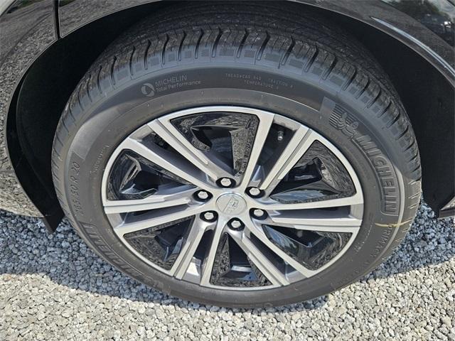 Photo of 2025 Silver Metallic Cadillac LYRIQ