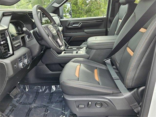 Photo of 2025 Summit White GMC Sierra 2500