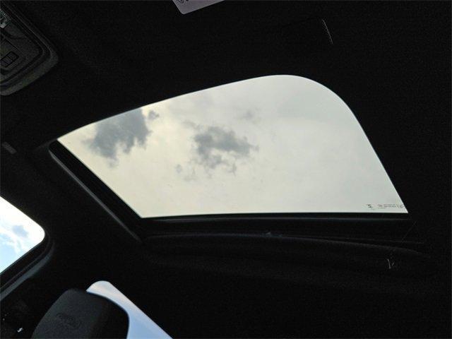 Photo of 2025 Summit White GMC Sierra 2500