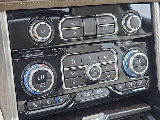 Photo of 2023 White Frost Tri-Coat GMC Yukon XL