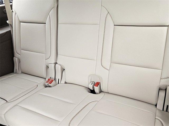 Photo of 2023 White Frost Tri-Coat GMC Yukon XL
