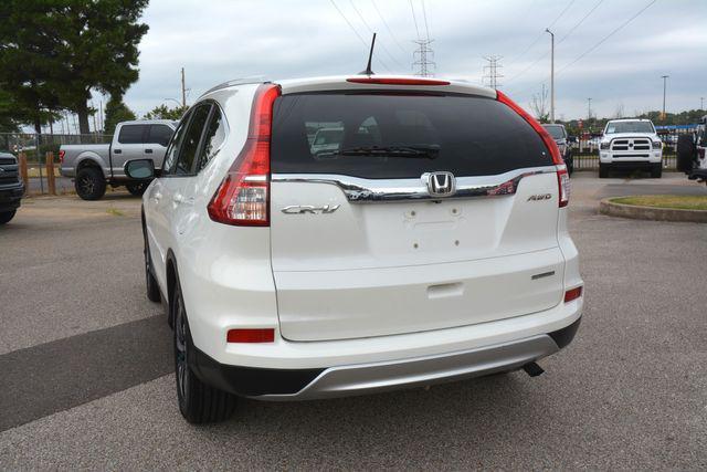 Photo of 2015 White Honda CR-V