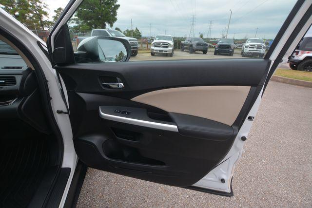 Photo of 2015 White Honda CR-V