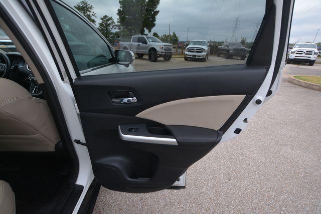 Photo of 2015 White Honda CR-V