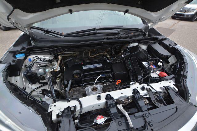 Photo of 2015 White Honda CR-V