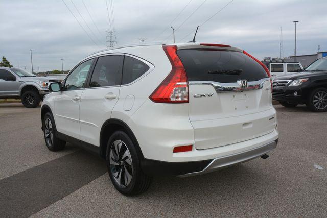 Photo of 2015 White Honda CR-V