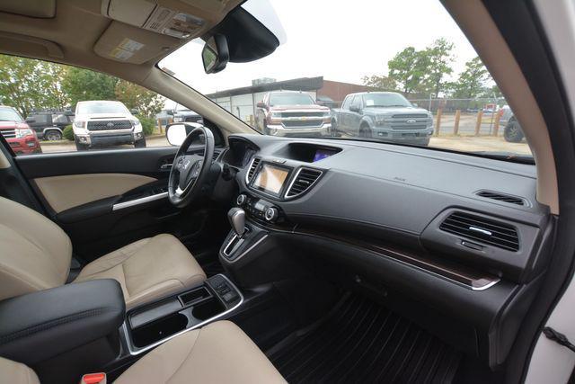Photo of 2015 White Honda CR-V