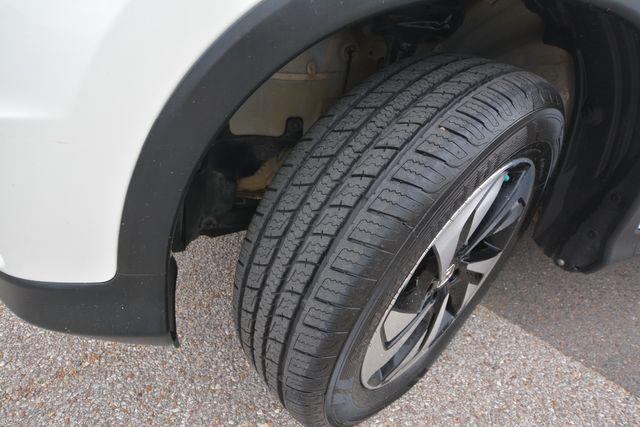 Photo of 2015 White Honda CR-V