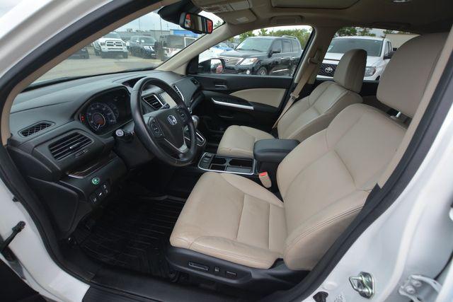 Photo of 2015 White Honda CR-V