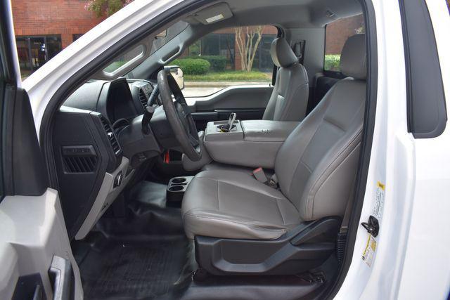 Photo of 2017 Oxford White Ford F-150