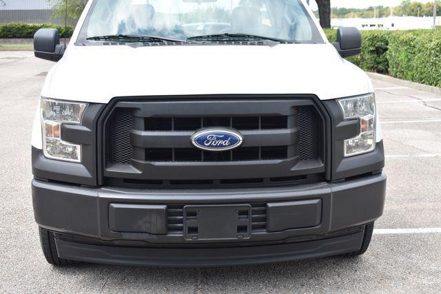 Photo of 2017 Oxford White Ford F-150
