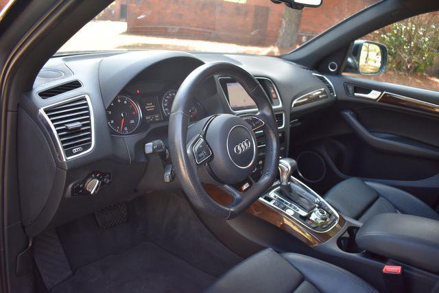 Photo of 2016 Gray Audi Q5
