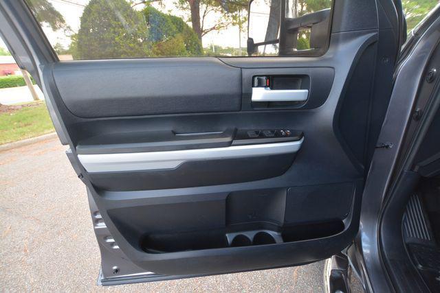 Photo of 2018 Gray Toyota Tundra