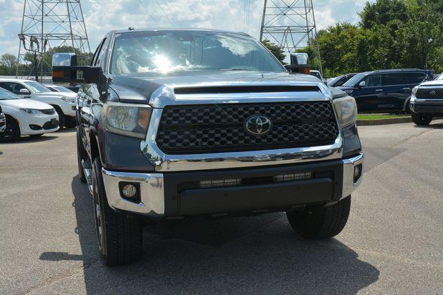 Photo of 2018 Gray Toyota Tundra