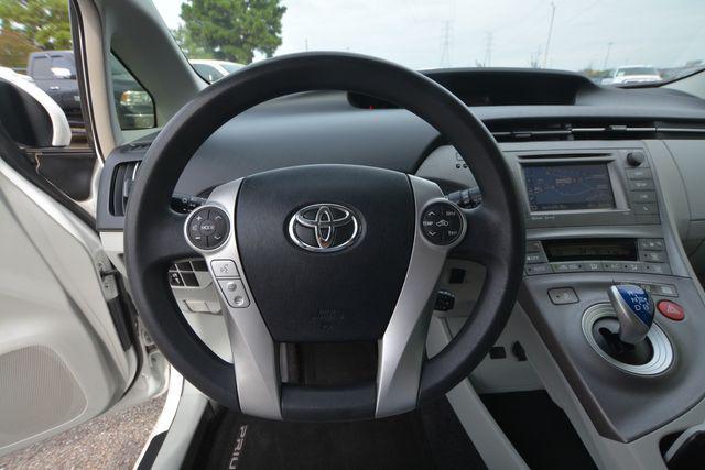Photo of 2015 White Toyota Prius