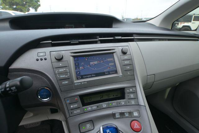 Photo of 2015 White Toyota Prius