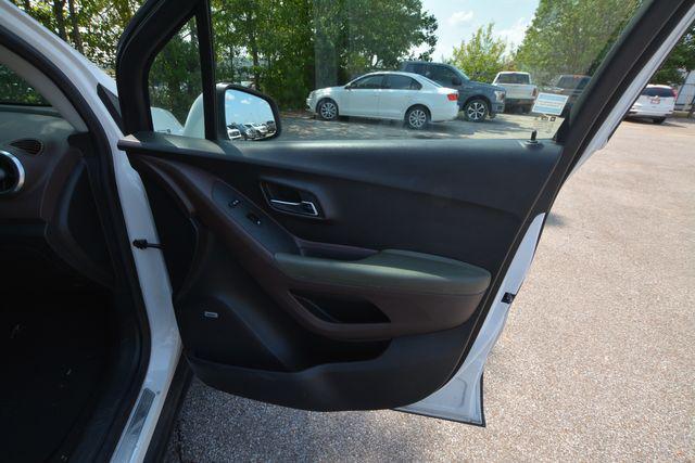 Photo of 2016 White Pearl Tricoat Chevrolet Trax