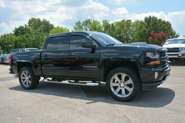 Photo of 2017 Black Chevrolet Silverado 1500
