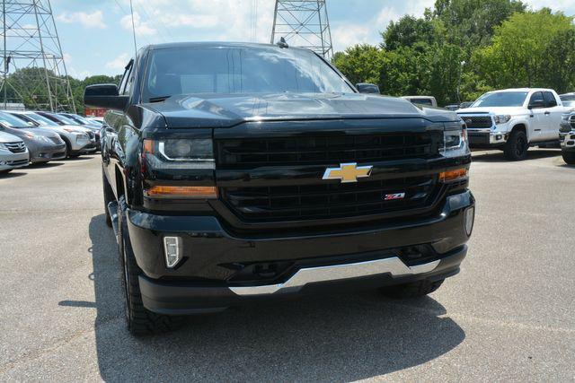 Photo of 2017 Black Chevrolet Silverado 1500