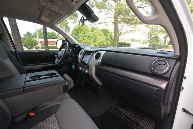 Photo of 2018 Super White Toyota Tundra