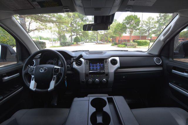 Photo of 2018 Super White Toyota Tundra