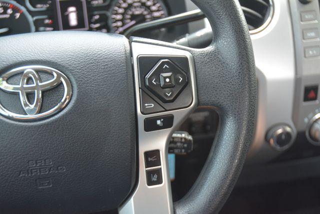 Photo of 2018 Super White Toyota Tundra