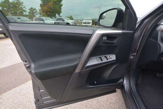 Photo of 2018 Magnetic Gray Metallic Toyota RAV4