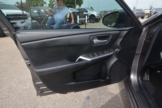 Photo of 2015 Gray Toyota Camry