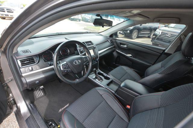 Photo of 2015 Gray Toyota Camry