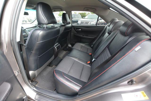 Photo of 2015 Gray Toyota Camry