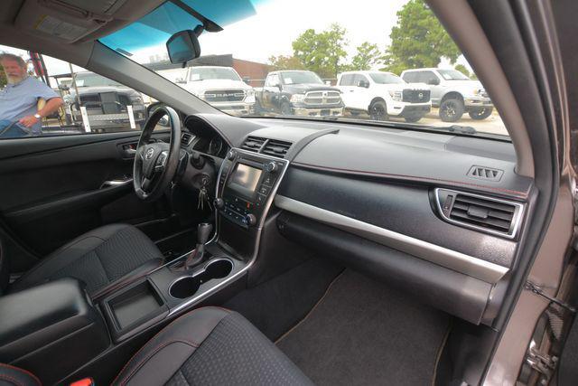 Photo of 2015 Gray Toyota Camry