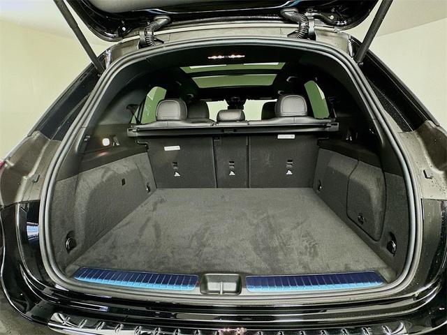 Photo of 2025 Black Mercedes-Benz GLE 450e
