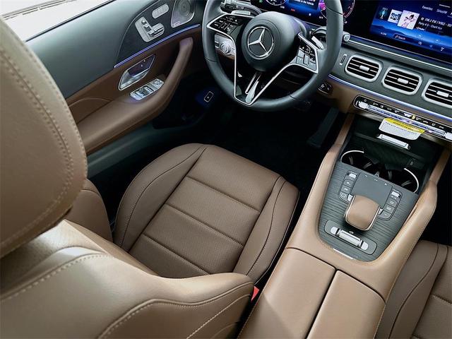 Photo of 2026 Black Mercedes-Benz GLS 450