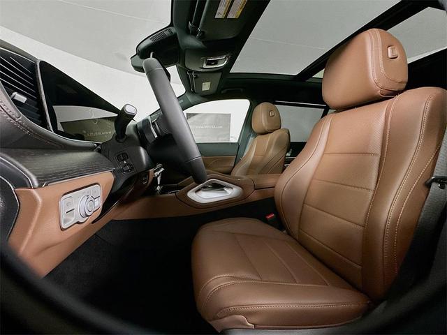 Photo of 2026 Black Mercedes-Benz GLS 450