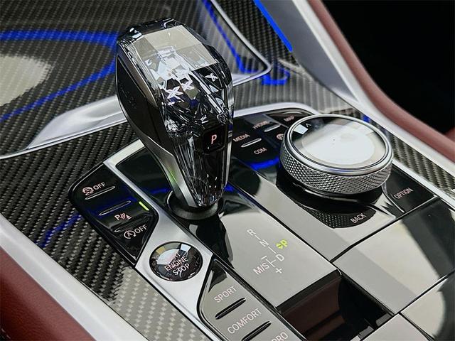 Photo of 2022 Black Sapphire Metallic BMW X6
